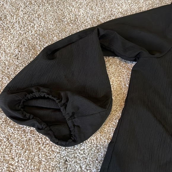 🌟 5/$20 Juicy Couture Black Blouse. M - Picture 4 of 10